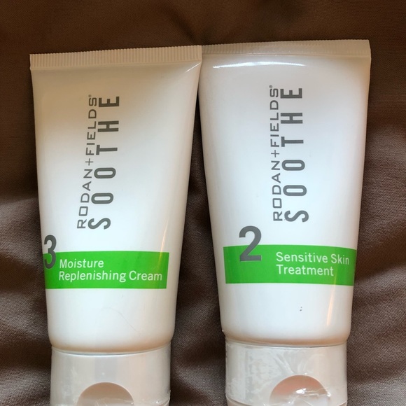 Coach frames with case and glass cleaning cloth - Picture 2 of 5